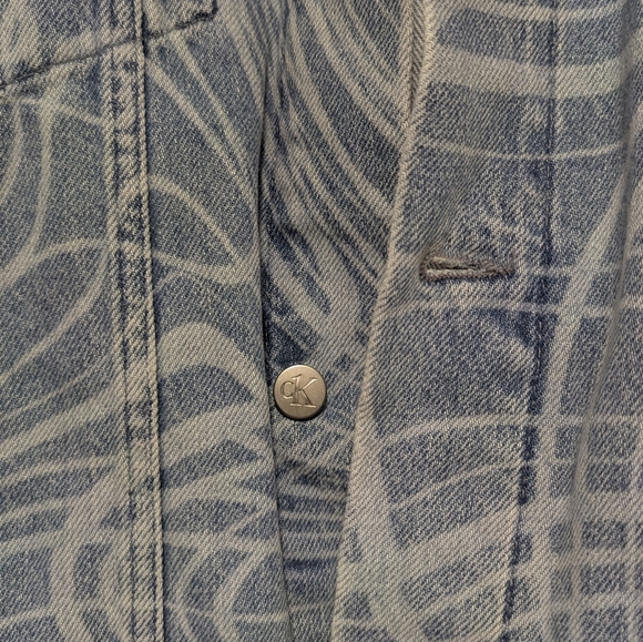 Calvin Klein Abstract Demin Jacket, Large - Picture 4 of 12